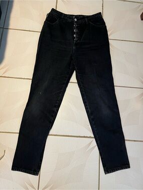High-Waist Black Women’s Jeans - Classic Button Fly